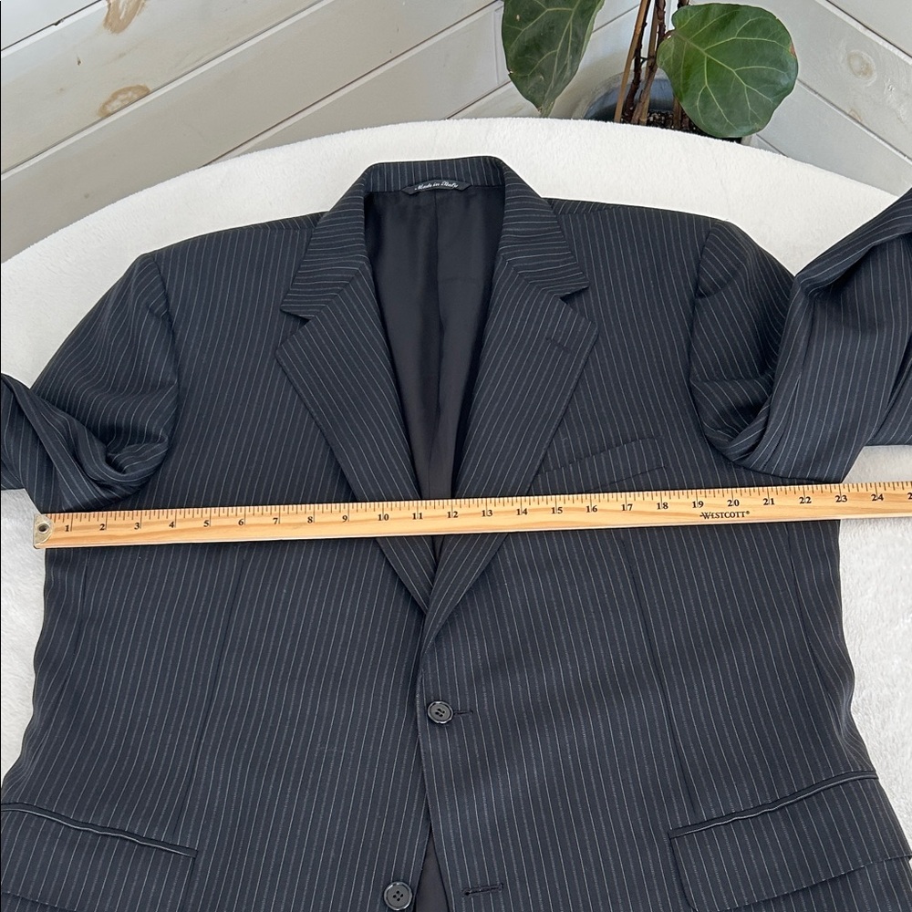 Canali Charcoal Pinstripe Men's Blazer. Size 56. Pure Wool. - Picture 11 of 16